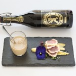 Mokkacreme mit Tuna Tataki an Vanille-Biersauce auf karamellisiertem Chicorée, Bier: Lager Dunkel